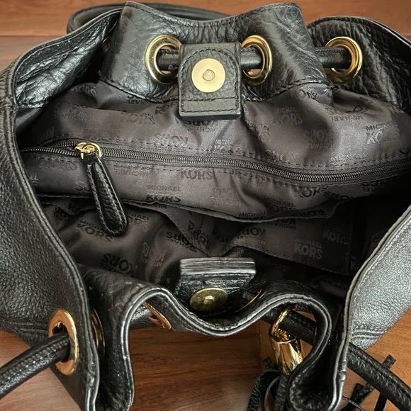 Michael Kors leather purse - Picture 3 of 3